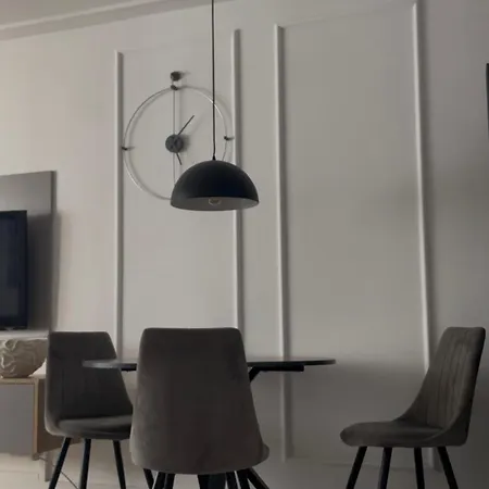 Bougainvillea Lounge Apartment